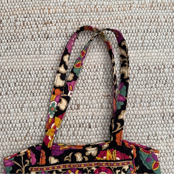 Vera Bradley Suzani quilted holiday tote bag - Picture 5 of 7